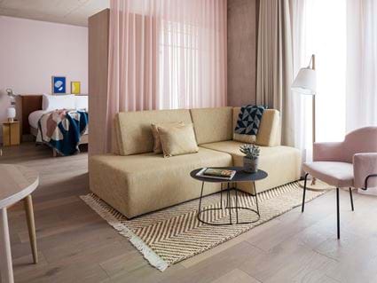 Locke Studio - Accessible Twin